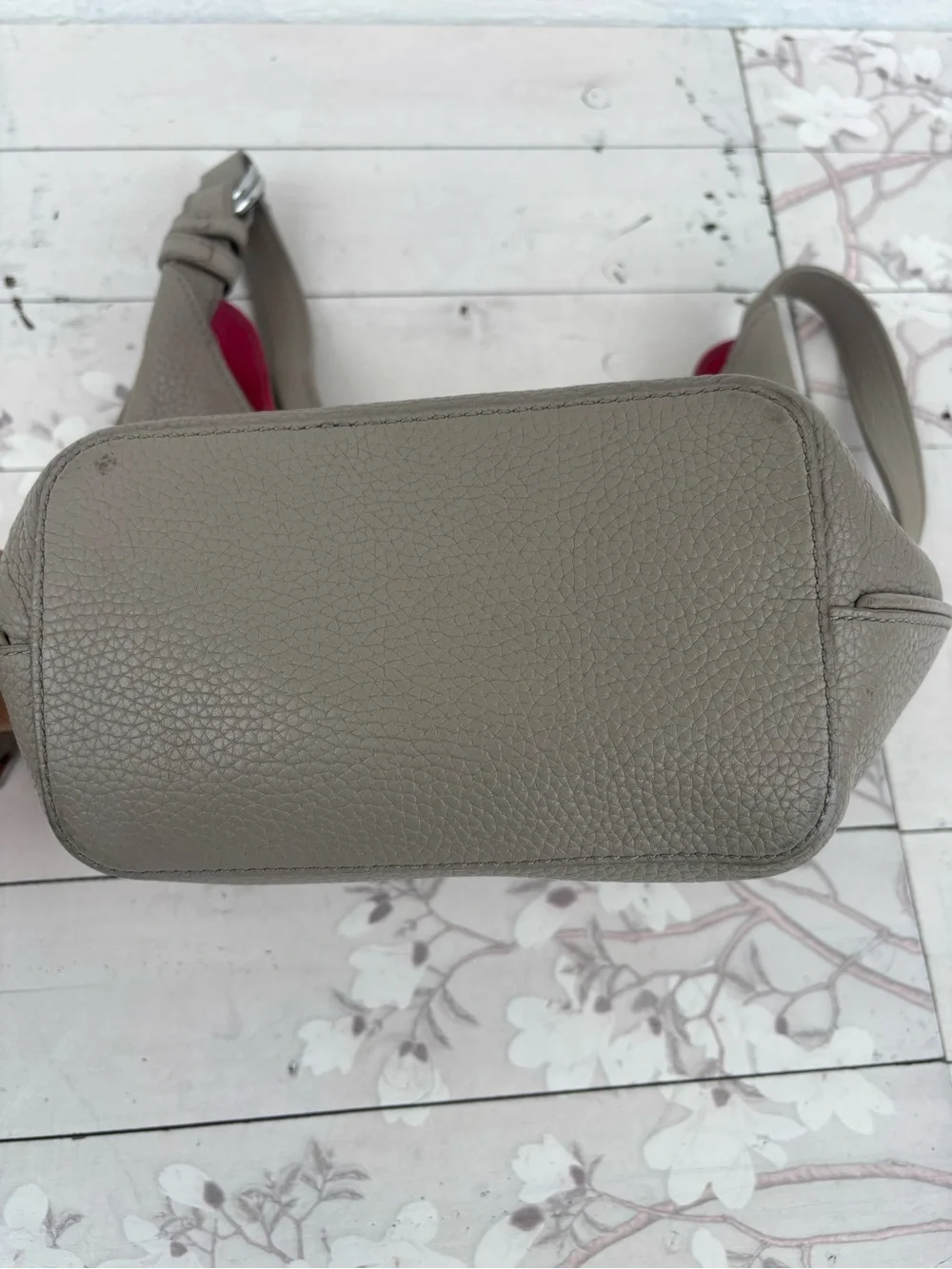 Tory Burch Taupe Pebbled Leather Shoulder Hobo with Red Lining